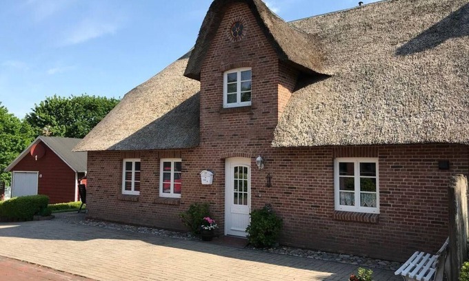 Risum-Lindholm Casa | Holiday home Haus Dorfstraße
