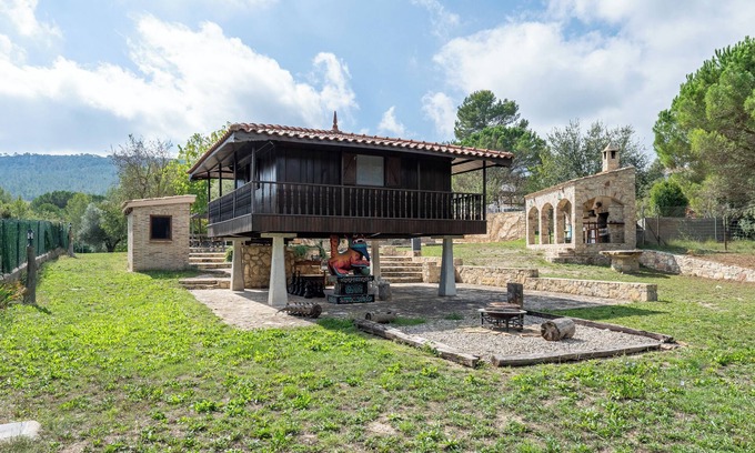 Querol Casa | Casa de vacaciones "Horrio" con vistas a la montaña, piscina compartida y Wi-Fi