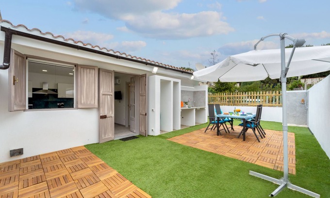 Buggerru Casa | Casa de vacaciones 'Ikigai' con vistas a la montaña, jardín y Wi-Fi