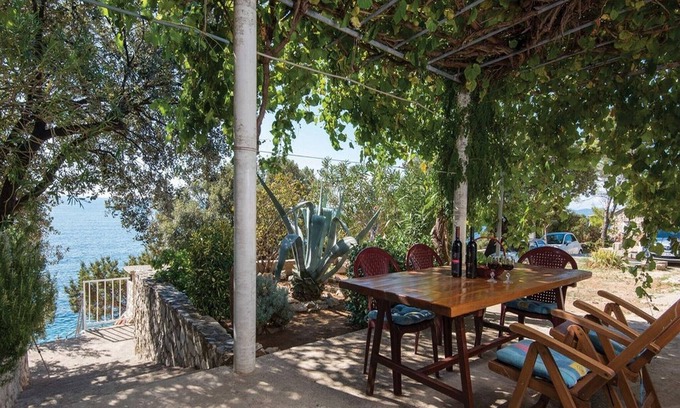 Orebic Casa | Holiday Home Jadranka - Three Bedroom Holiday Home with Terrace and Sea View