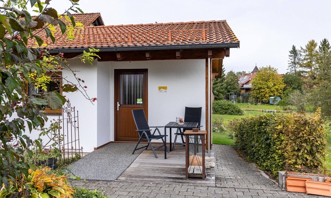 Bad Urach Casa | Casa de vacaciones "Katrin" con terraza privada y Wi-Fi