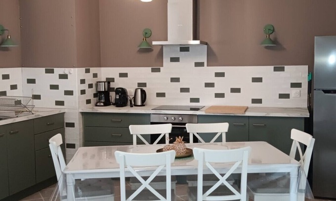Franleu Casa | Casa de vacaciones 'La Pause Picarde - Baie De Somme' con terraza privada, jardín compartido y Wi-Fi