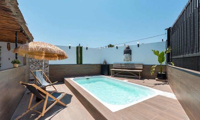 Campanillas Casa | Casa de vacaciones 'Limón Lunero' con terraza privada y Wi-Fi