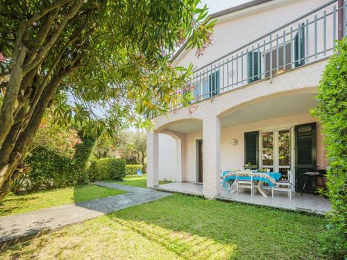 Ameglia Casa | Holiday Home Lucerna Due-1 by Interhome