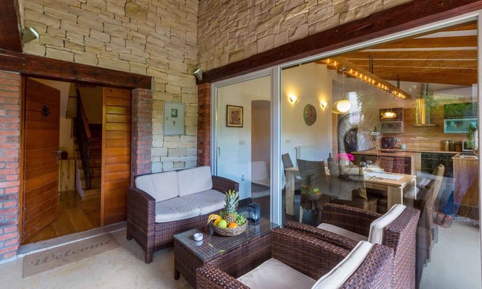 Krizisce Casa | Casa vacacional con piscina y aire acondicionado