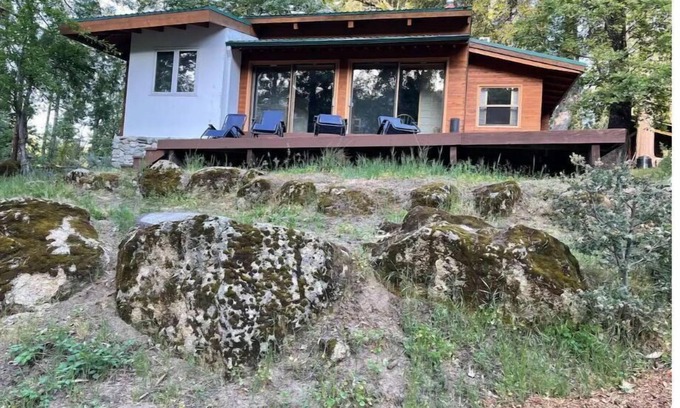 Cascadel Woods Casa | Holiday Home near Yosemite National Park!