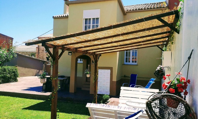 Boiro Casa | Casa vacacional a pie de playa !!!