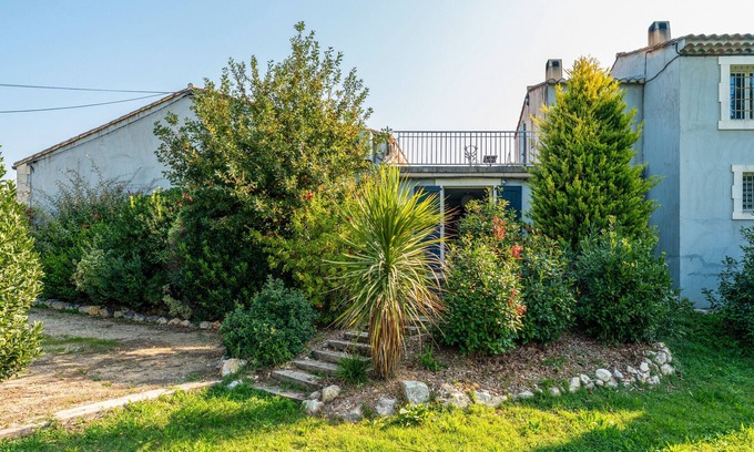 Eyragues Casa | Casa de vacaciones 'Azotea en la Provenza' con terraza privada, Wi-Fi y aire acondicionado