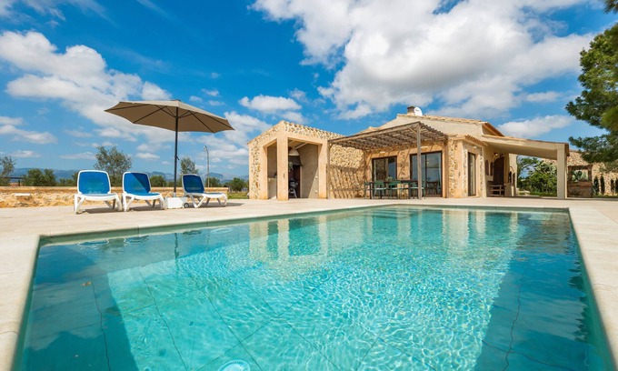 Sencelles Casa | Casa de vacaciones 'Sa Caseta Biniali' con terraza privada, piscina y aire acondicionado