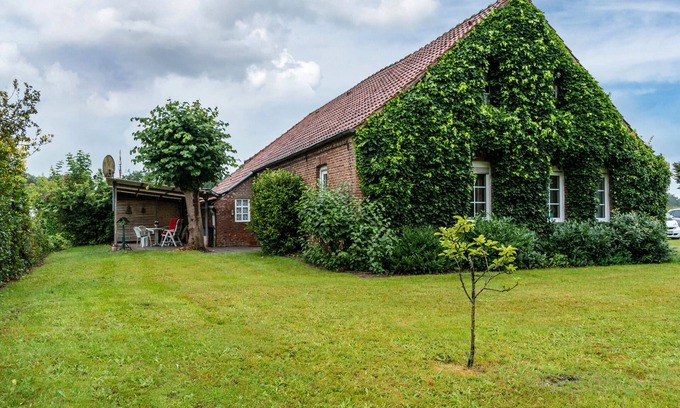 Jever Casa | Casa de vacaciones 'Schenum' con terraza privada y jardín privado