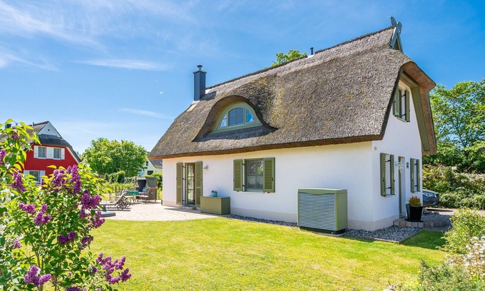 Ummanz Casa | Casa de vacaciones 'Seeschwalbe 14' con vistas al mar, terraza privada y Wi-Fi