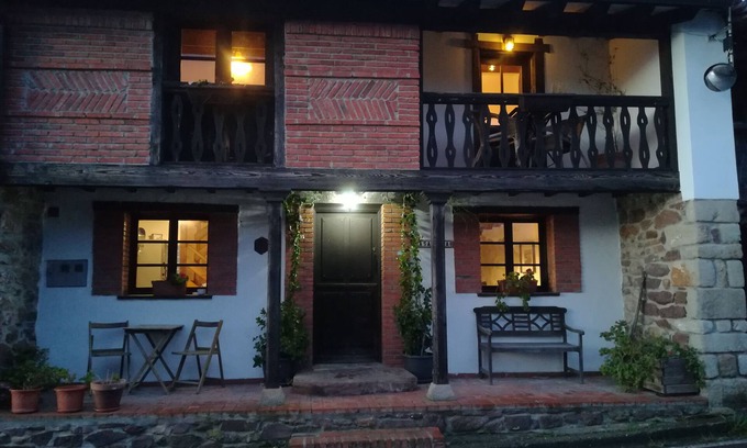 Pivierda Casa | Casa de vacaciones 'Sira' con vistas a la montaña, terraza privada y Wi-Fi