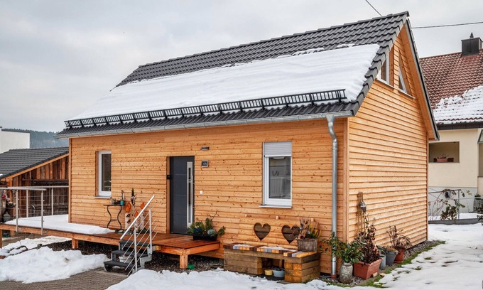 Krumbach Casa | Casa de vacaciones 'Tiny Time' con terraza privada, jardín compartido y Wi-Fi