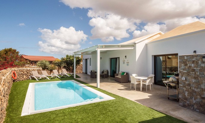 La Oliva Villa | Casa de vacaciones "Villa Era" con jardín, piscina, terraza y Wi-Fi