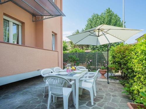 Viareggio Casa | Holiday Home Villa Margherita by Interhome
