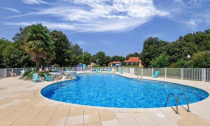 Saint-Savinien Casa | Casa vacacional con piscina en Saint-Savinien