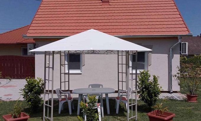 Balatonbereny Casa | Casa vacacional con aire acondicionado y ducha de hidromasaje