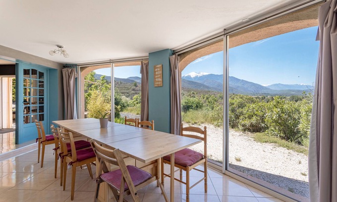 Rigarda Casa | Casa de vacaciones 'Gite Avec Dortoirs' con vistas al lago, jardín privado y balcón