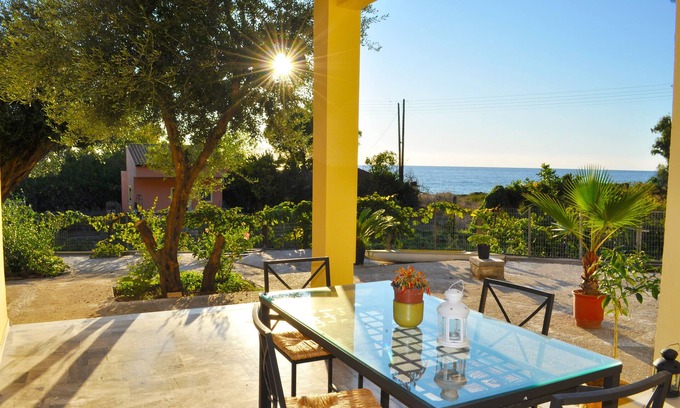 Corfu Casa | Casas de vacaciones en Corfú "Angelos" en la playa de Agios Gordios