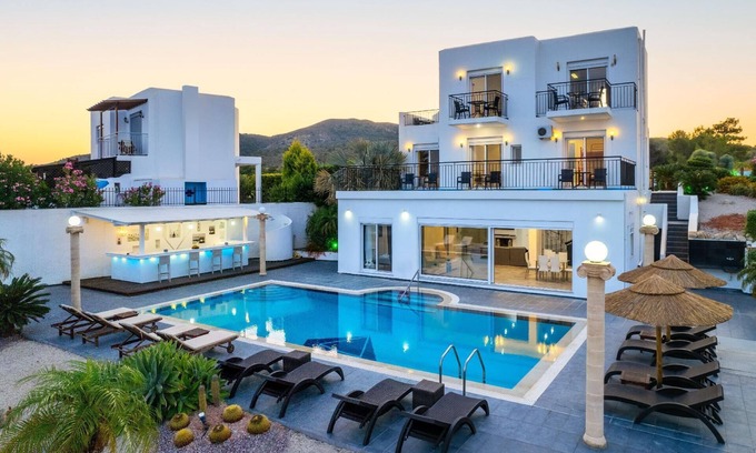 Gennadi Casa | Casa de vacaciones Gennadi para 1 - 10 personas con 4 dormitorios - Casa de vacaciones