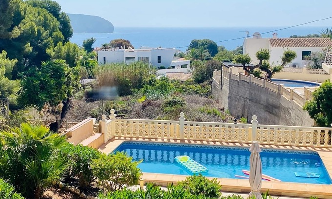 Moravit Casa | casa de vacaciones en Moraira con vistas al mar, piscina privada, Internet, A / C