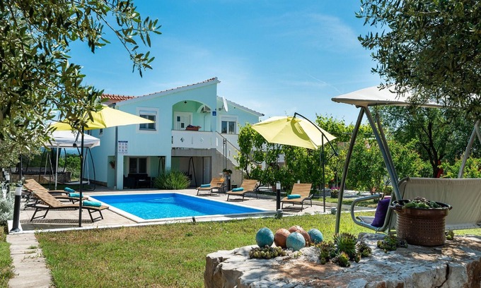 Debeljak Casa | Holiday House Marina with pool