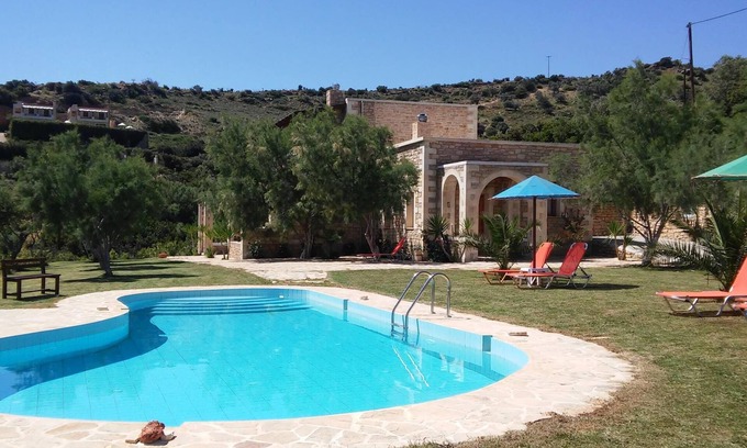 Triopetra Casa | Casa de vacaciones con piscina, gran jardín, idílico y tranquilo, Wifi | Triopetra, Creta