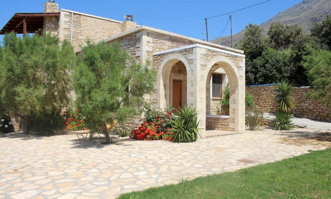 Triopetra Casa | Casa de vacaciones con piscina, amplio jardín, idílico y tranquilo, Wifi | Triopetra, Creta