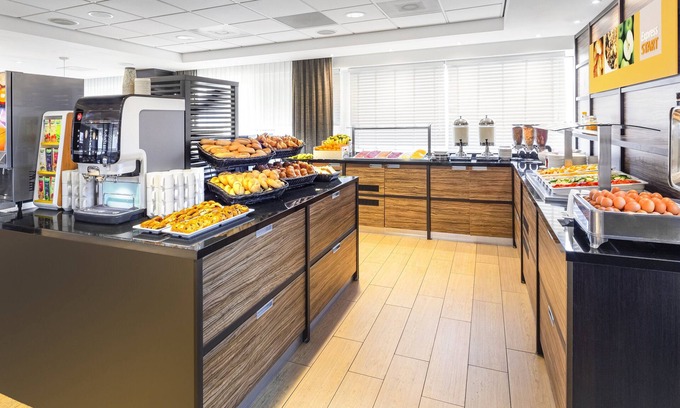 Bedrijventerrein Sloterdijk Hotel | Holiday Inn Express Amsterdam - Sloterdijk Station by IHG