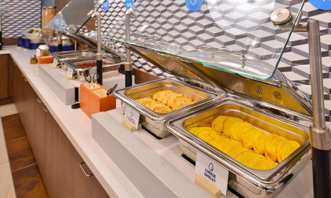 College Park Hotel | Holiday Inn Express Atlanta Airport - College Park by IHG