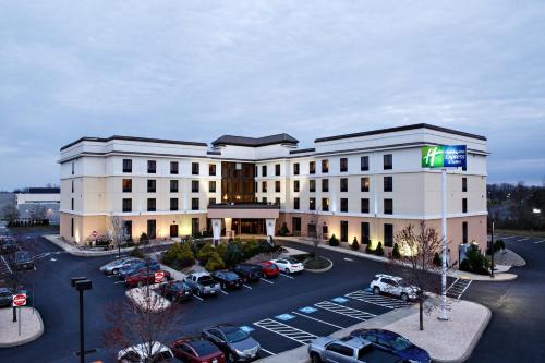 Rossville Hotel | Holiday Inn Express & Suites Harrisburg West