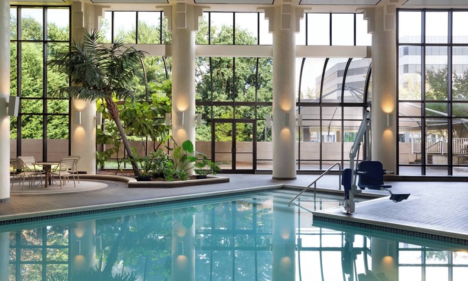 Gaithersburg Hotel | Holiday Inn Gaithersburg by IHG