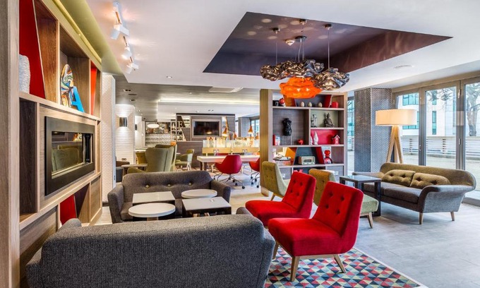 Watford Hotel | Holiday Inn London Watford Junction by IHG