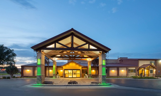 Riverton Hotel | Holiday Inn Riverton by IHG