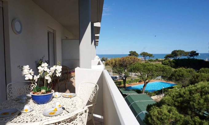Porto Santa Margherita Apartamento | Apartamento vacacional Amplio apartamento de dos dormitorios justo en la playa.