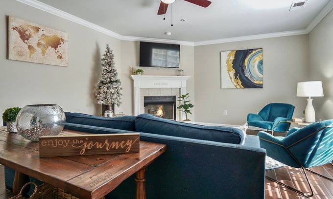 Alabaster Casa | HOLIDAY SALE at Warrior Landing!