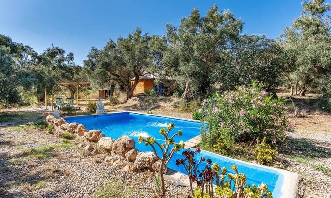Lanjarón Casa | Yurta de vacaciones 'Eco Yurta Lanjarón' con vistas a la montaña y piscina compartida
