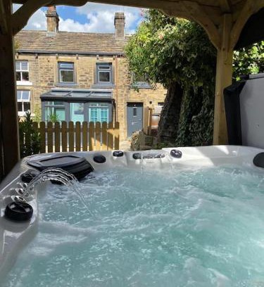 Hepworth Casa | Holmfirth Hideout