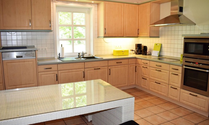 Fedderswarf Cabina | Holzhaus am See, Am Kanal, Kamin, Sup, Angeln, Yoga