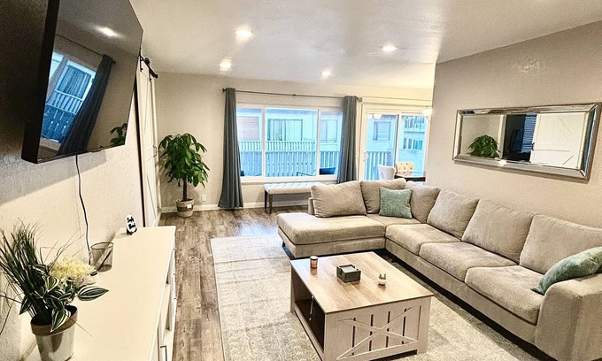 Bonita Apartamento | Home Away From - 2 Bed Condo