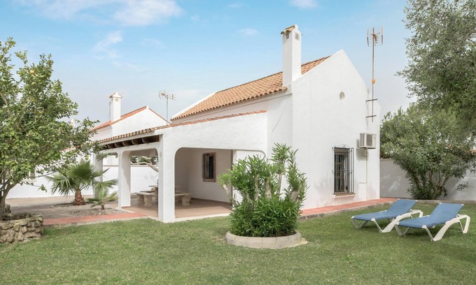 Zahora Casa | Inicio "Casa Miguelin" En la playa con amplia terraza y aire acondicionado