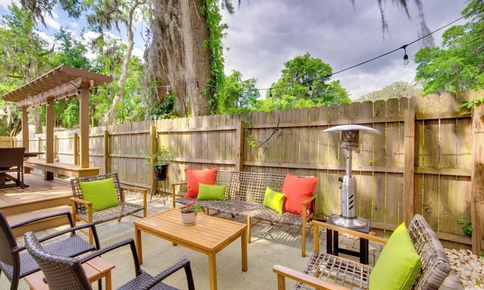 The Old Commons Casa | Home in Beaufort Historic District w/ Private Yard
