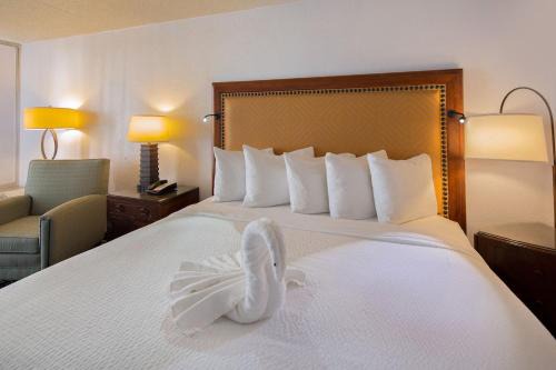 Olive Branch Hotel | Home Inn Woods Hotel