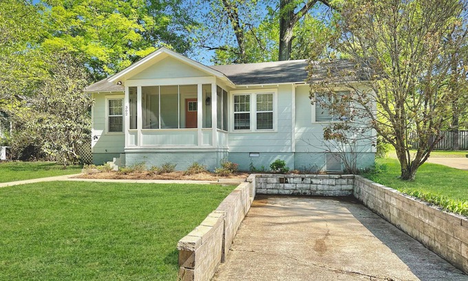 New Albany Cabaña | Home/PrivateYard/Walk2TrailDowntown
