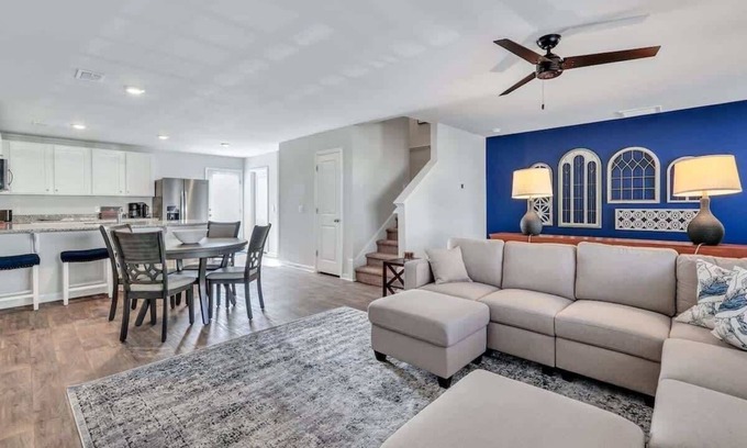 Port Wentworth Condominio | Home Sweet Home w/King Bed