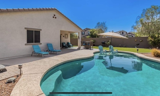 Buckeye Casa | Home w/Private Pool & Hot tub, 20 minutes from Cardinals Stadium