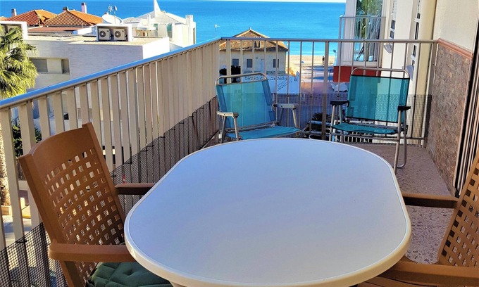 Tavernes de la Valldigna Apartamento | Homerez - Appt Tavernes de la Valldigna, vista al mar