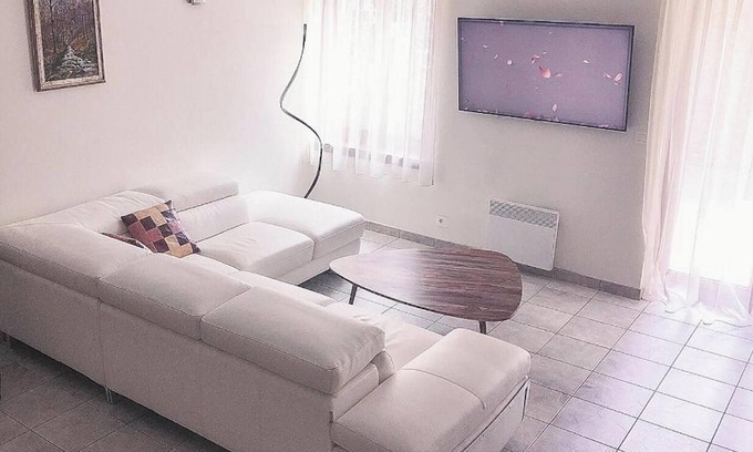 Chassepierre Apartamento | Homerez - Apartamento en Florenville