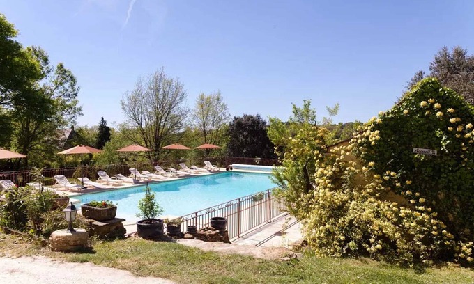 Sarlat-la-Caneda Chalet De Esquí | Homerez - Cabaña Sarlat-la-Canéda