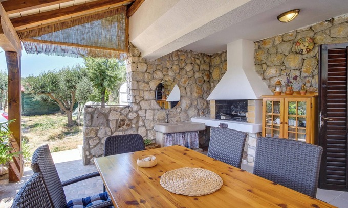 Martinscica Casa | Homerez - Casa encantadora en Martinšćica + Jardín